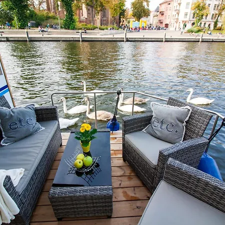 Botel Lisa Boot 2 Priepert