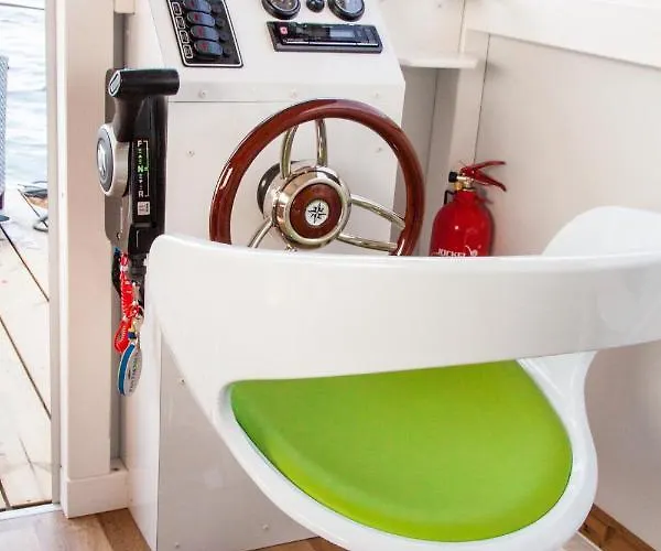 Lisa Boot 2 * Priepert